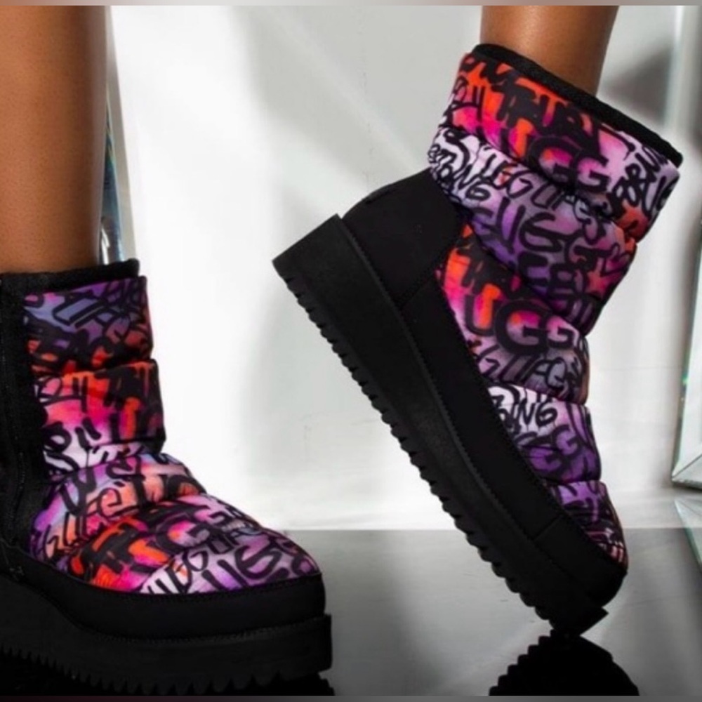 Ugg Ridge Graffiti Pop Boots - Picture 11 of 12